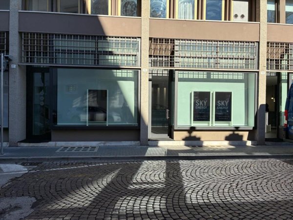negozio in vendita ad Udine