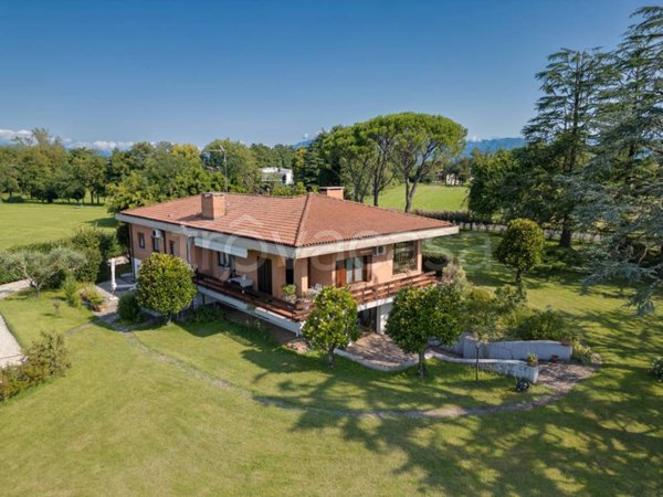 casa indipendente in vendita ad Udine