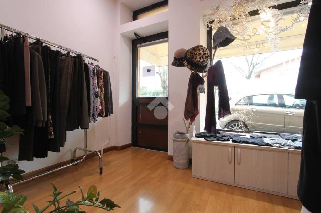 negozio in vendita ad Udine