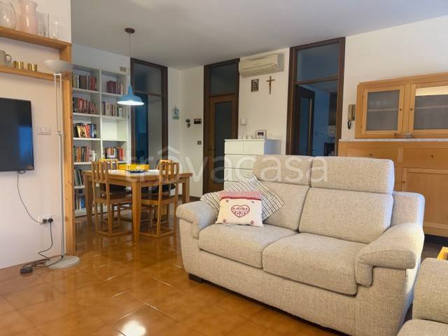 appartamento in vendita ad Udine in zona Rizzi