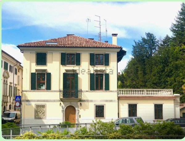 casa indipendente in vendita ad Udine in zona Centro Storico
