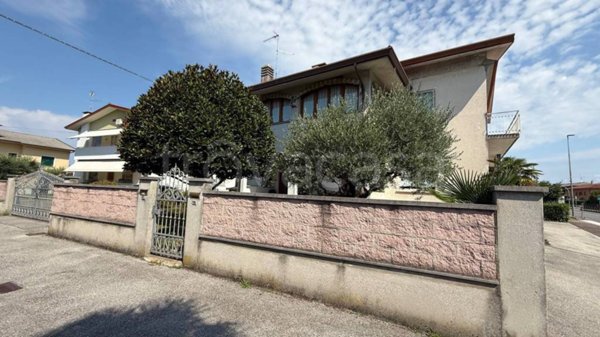 appartamento in vendita ad Udine in zona San Paolo/Sant'Osvaldo