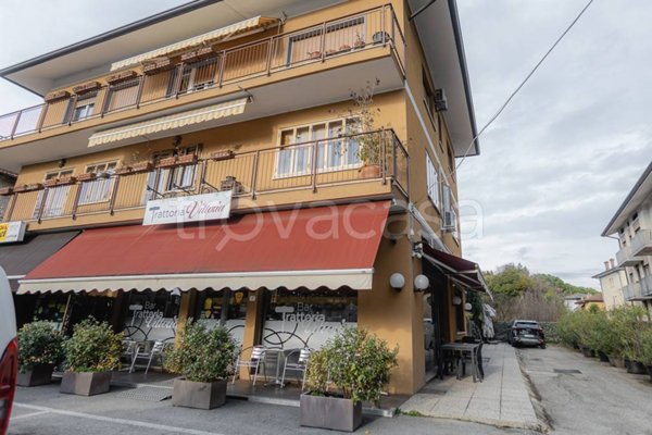negozio in vendita ad Udine
