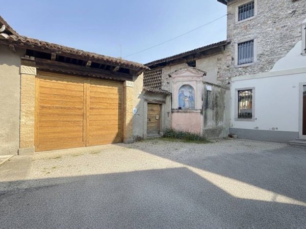 casa indipendente in vendita ad Udine in zona Cussignacco