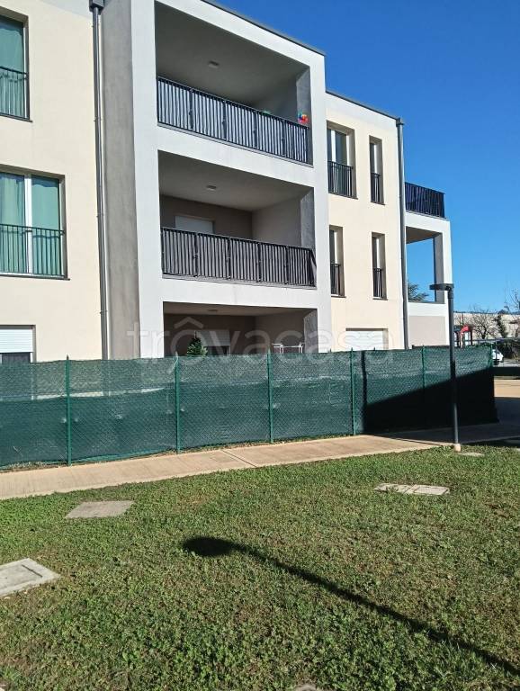 appartamento in vendita ad Udine in zona Vât