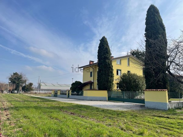 casale in vendita ad Udine