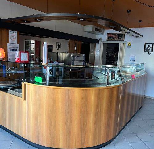 negozio in vendita ad Udine in zona Centro Storico