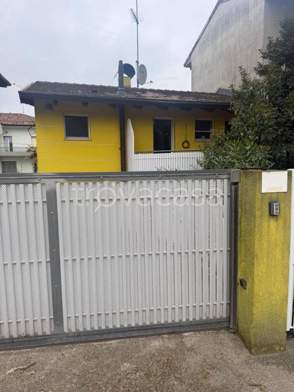 casa indipendente in vendita ad Udine