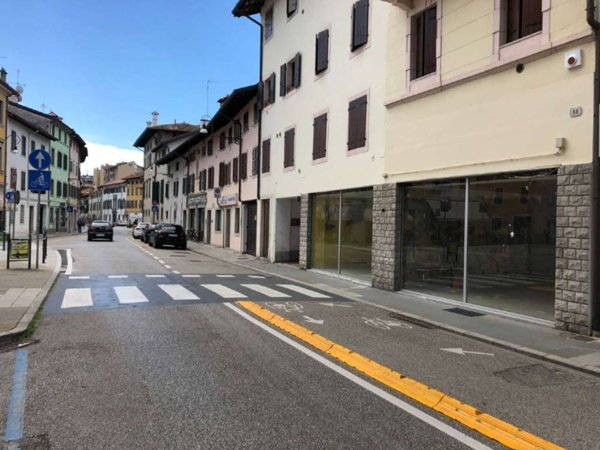 negozio in vendita ad Udine in zona Centro Storico