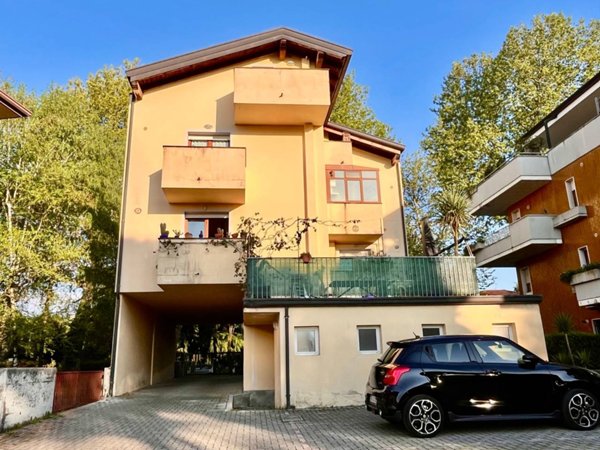 appartamento in vendita ad Udine in zona Vât
