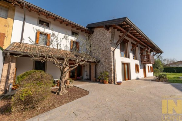 casa indipendente in vendita ad Udine in zona Cussignacco
