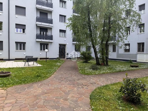 appartamento in vendita ad Udine in zona Vât