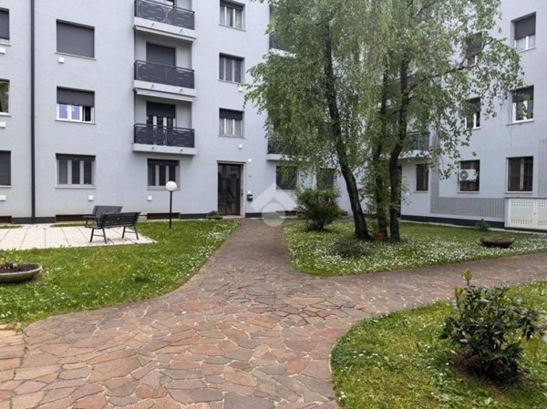 appartamento in vendita ad Udine in zona Vât