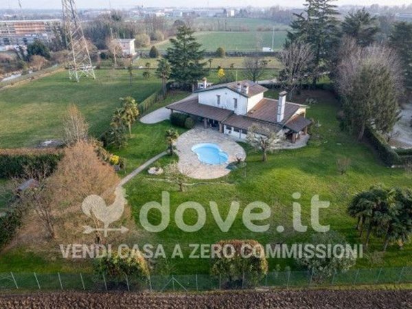 casa indipendente in vendita ad Udine in zona Paparotti