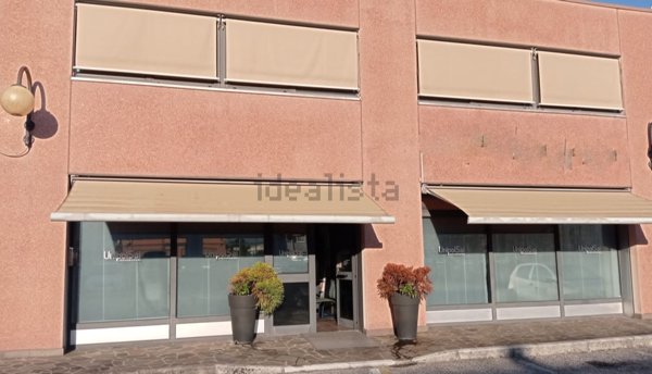 ufficio in vendita ad Udine in zona Vât