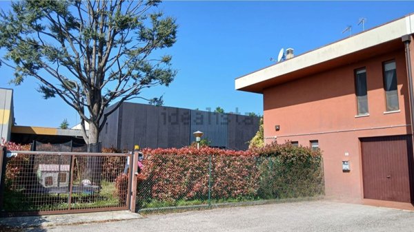 casa indipendente in vendita ad Udine