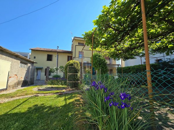 casa indipendente in vendita ad Udine