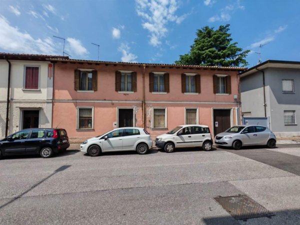 casa indipendente in vendita ad Udine in zona Centro Storico