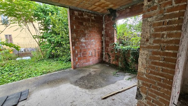 casa indipendente in vendita ad Udine in zona Vât
