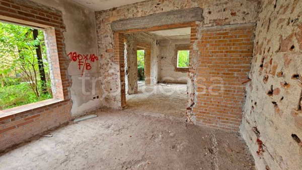 casa indipendente in vendita ad Udine in zona Vât