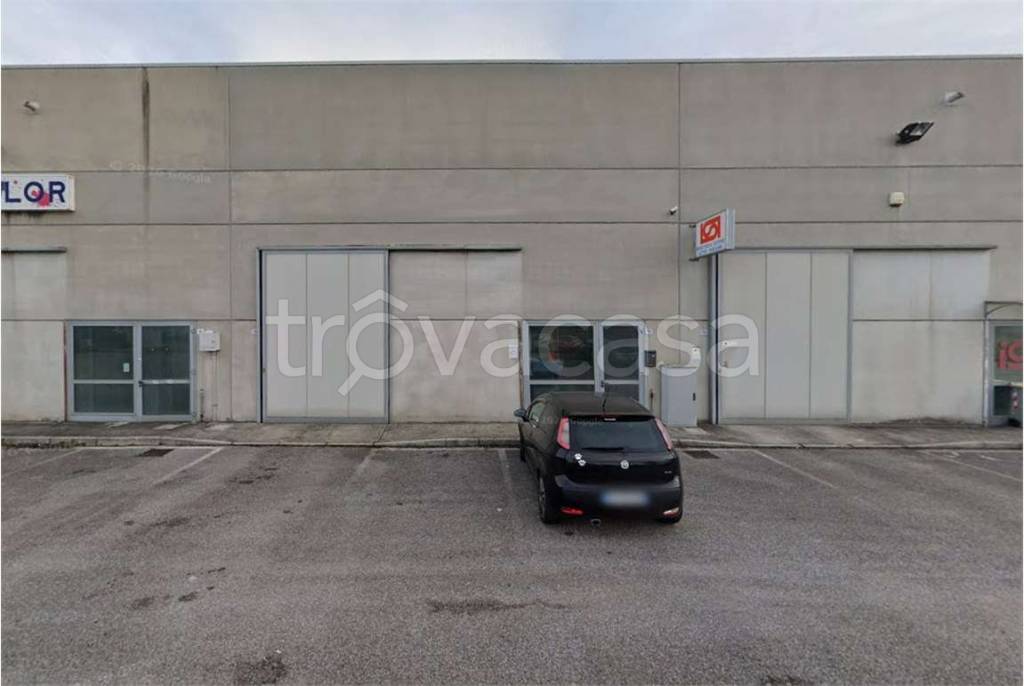 appartamento in vendita ad Udine in zona Godia