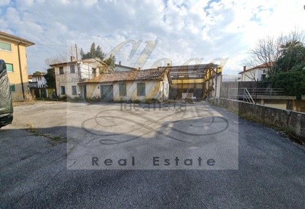 casale in vendita ad Udine