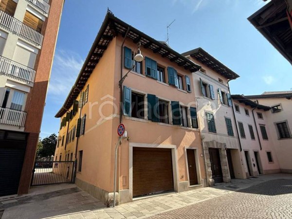 casa indipendente in vendita ad Udine in zona Centro Storico