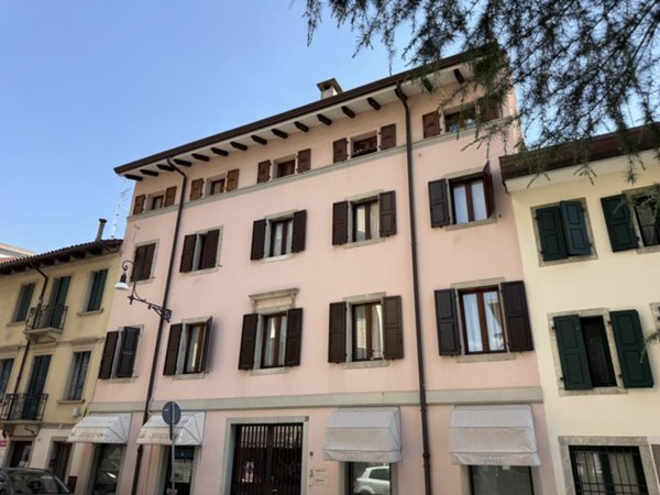 appartamento in vendita ad Udine in zona Centro Storico