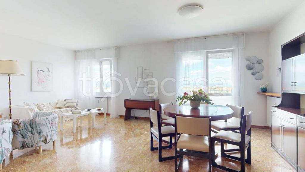 appartamento in vendita ad Udine in zona Vât