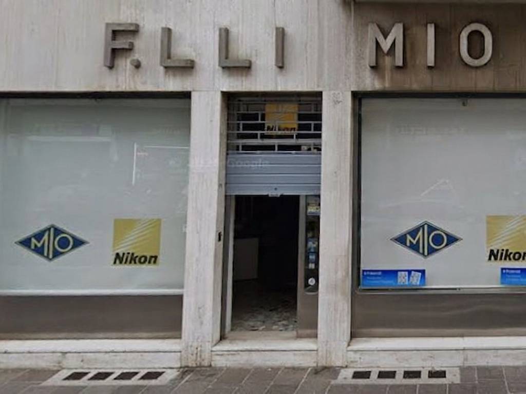 negozio in vendita ad Udine