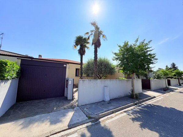 casa indipendente in vendita ad Udine in zona Cussignacco