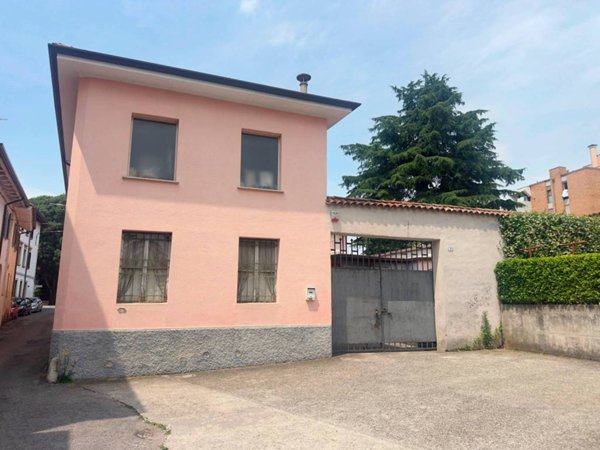 intera palazzina in vendita ad Udine