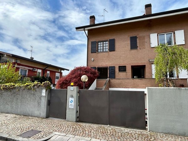 casa indipendente in vendita ad Udine
