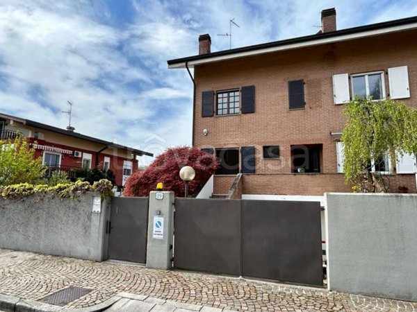 casa indipendente in vendita ad Udine in zona Baldasseria