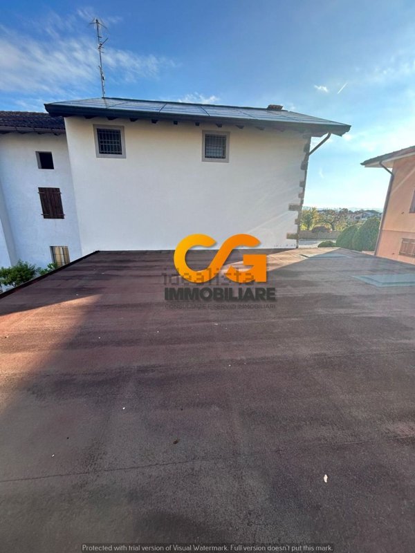 casa indipendente in vendita ad Udine in zona Beivars