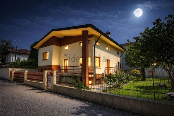 casa indipendente in vendita ad Udine