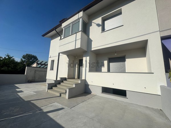 casa indipendente in vendita ad Udine in zona Gervasutta