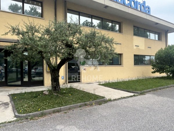 ufficio in vendita ad Udine in zona Baldasseria