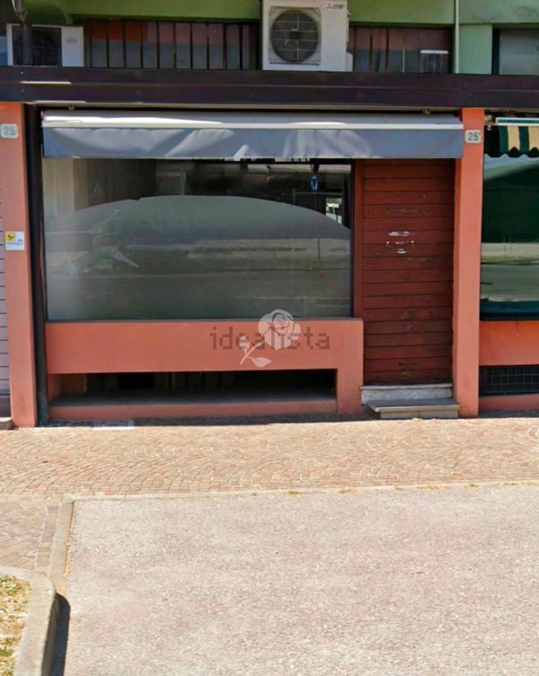 negozio in vendita ad Udine in zona Centro Storico