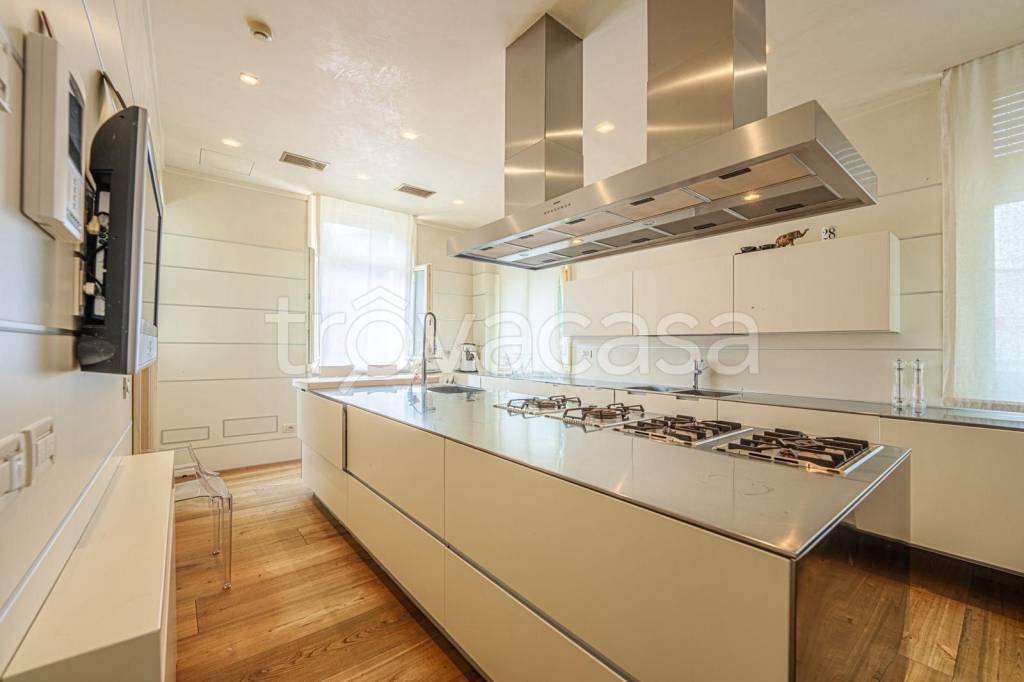 casa indipendente in vendita ad Udine in zona Centro Storico