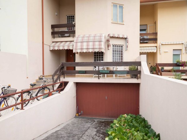 casa indipendente in vendita ad Udine in zona Vât