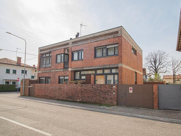 casa indipendente in vendita ad Udine in zona Centro Storico