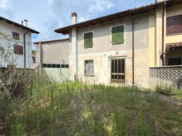 casa indipendente in vendita ad Udine in zona Laipacco