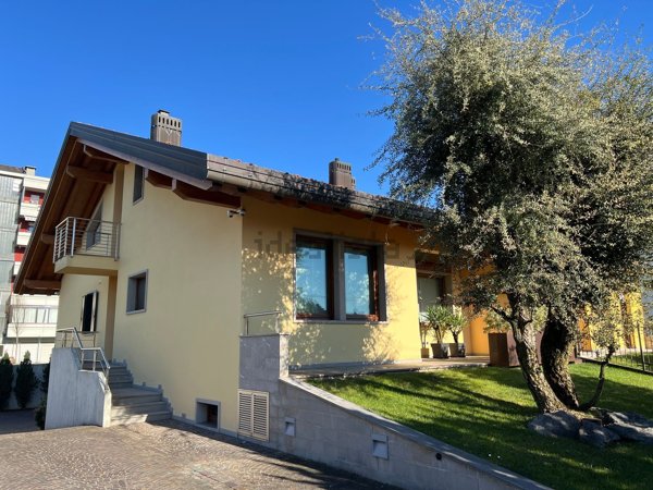 casa indipendente in vendita ad Udine in zona Cussignacco