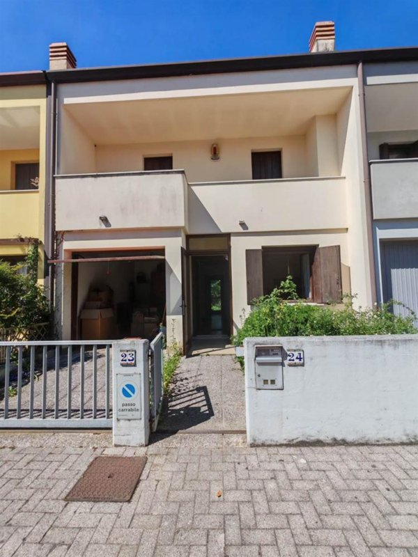casa indipendente in vendita ad Udine in zona San Domenico