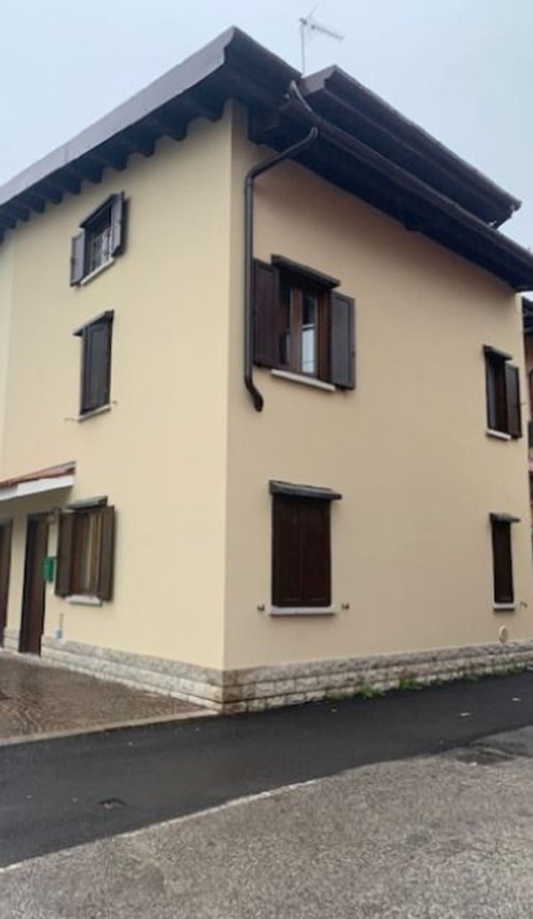 casa indipendente in vendita ad Udine