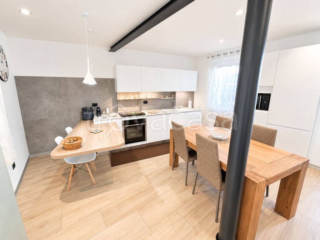 casa indipendente in vendita ad Udine