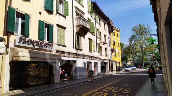 ufficio in vendita ad Udine in zona Centro Storico