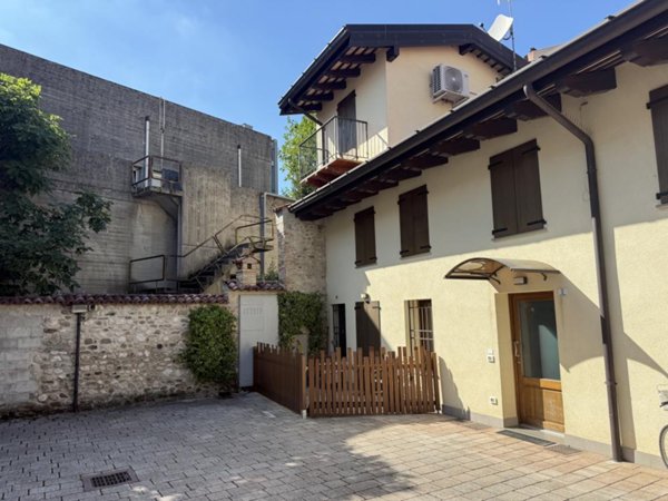 casa indipendente in vendita ad Udine in zona Centro Storico