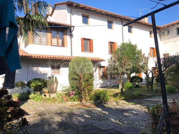 casa indipendente in vendita a Varmo in zona Romans